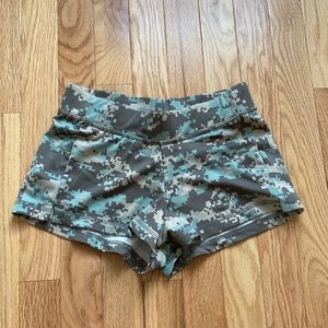 Hooters Army Shorts